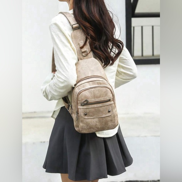 New Crossbody Bag, Chest Bag, Backpack - Picture 2 of 6